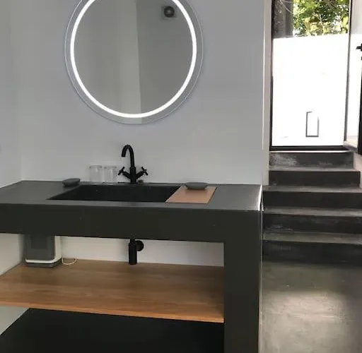 Private House In The Centre Of